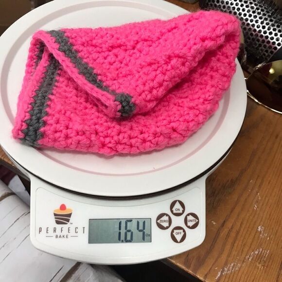 D Crochet Pink Grey Winter Hat Little Girl - Picture 6 of 7